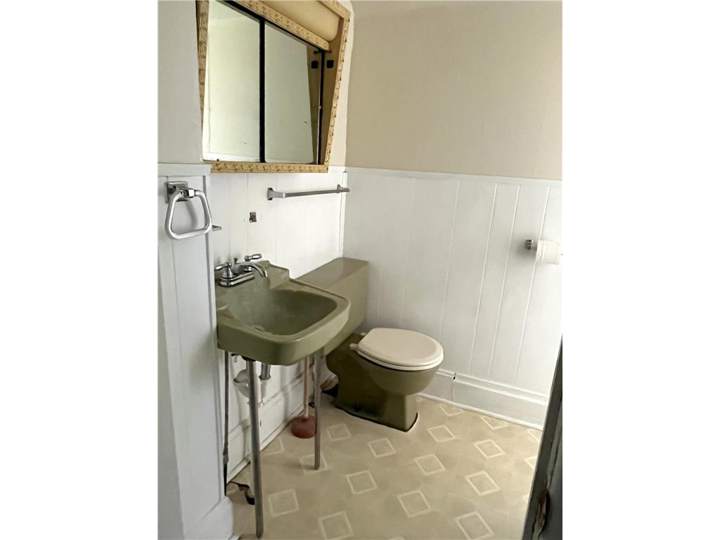 1157 6th Avenue S Windom MN 56101 6753293 image28