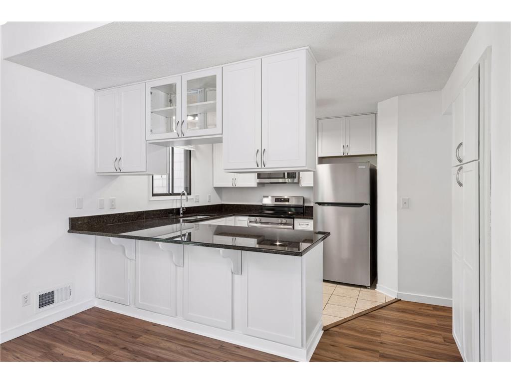 11574 Scotch Pine Court Eden Prairie MN 55344 7048547 image11