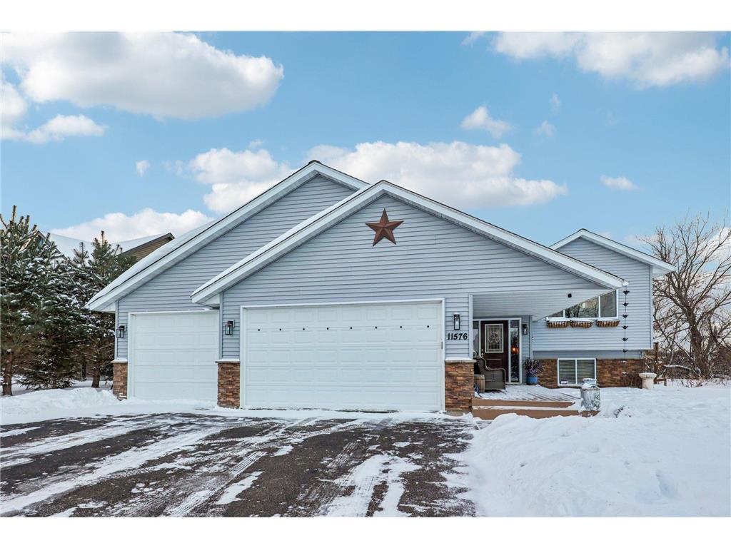 11576 Bristol Road Chisago City MN 55013 7005547 image1