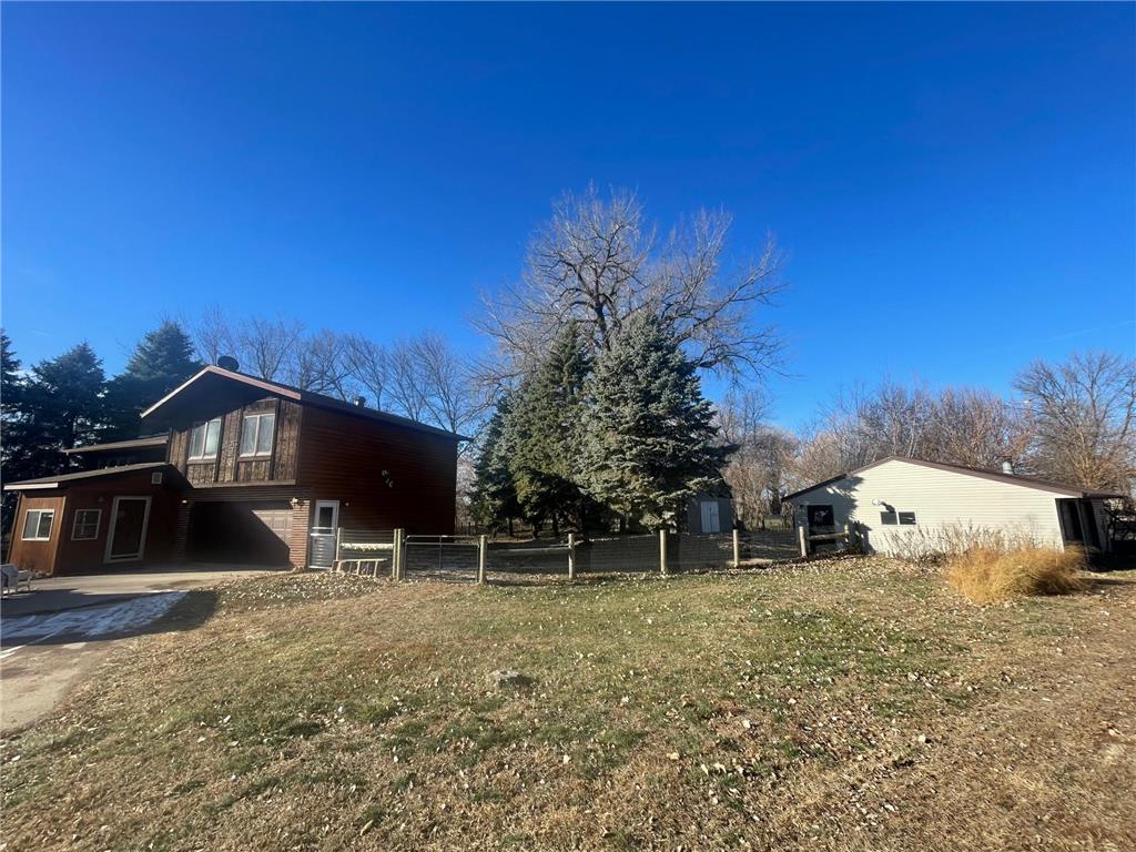 11579 Voss Avenue Kinbrae MN 56131 6439039 image1