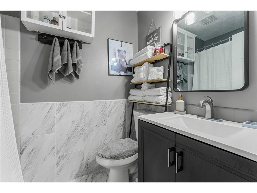 1158 Landmark Trail N Hopkins MN 55343 6754503 image11