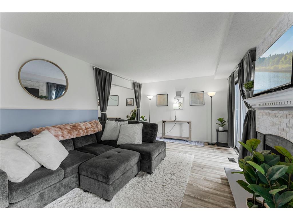 1158 Landmark Trail N Hopkins MN 55343 6754503 image3