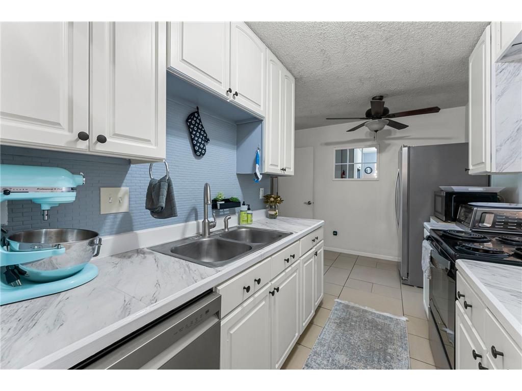 1158 Landmark Trail N Hopkins MN 55343 6754503 image5