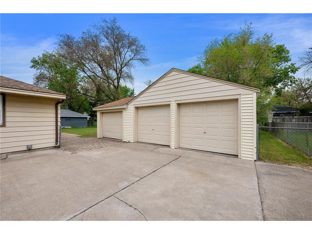 11581 Kumquat Street NW Coon Rapids MN 55448 7076620 image3