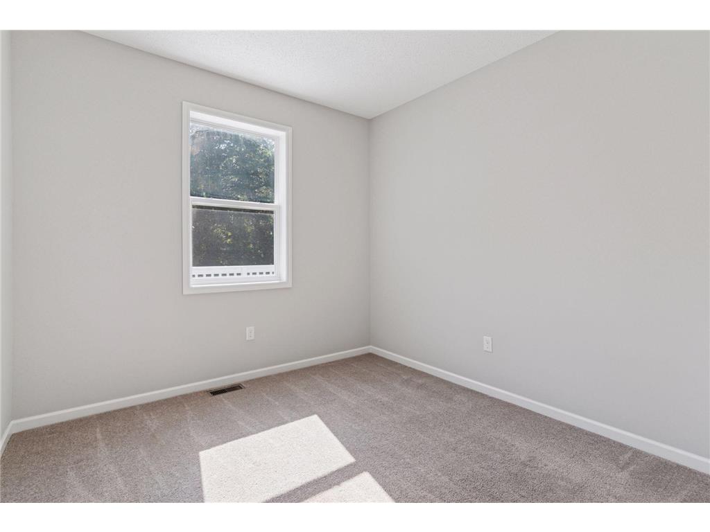 11581 Riverstone Court Woodbury MN 55129 6793351 image19