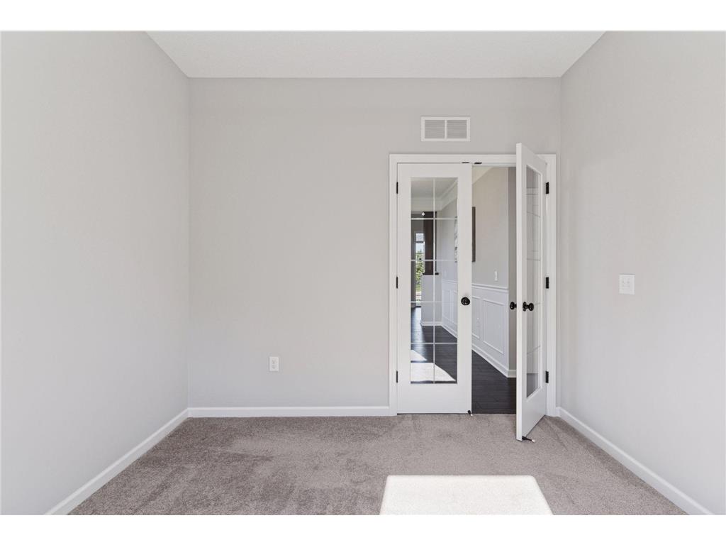 11581 Riverstone Court Woodbury MN 55129 6793351 image20