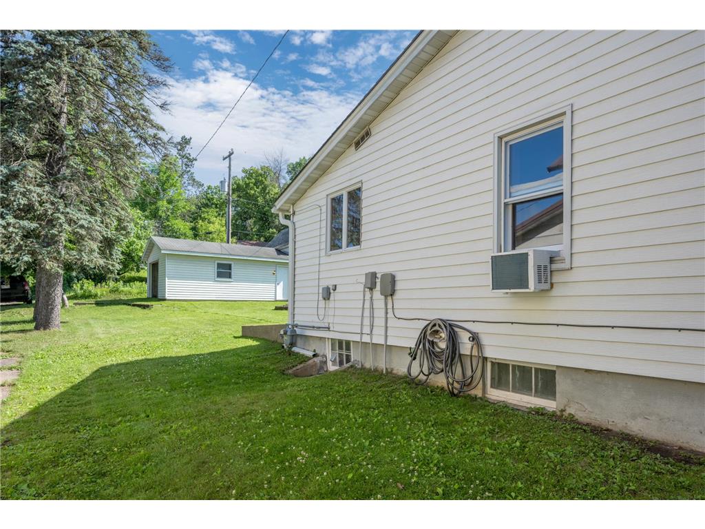 116 E Elm Street Glenwood City WI 54013 7099721 image8