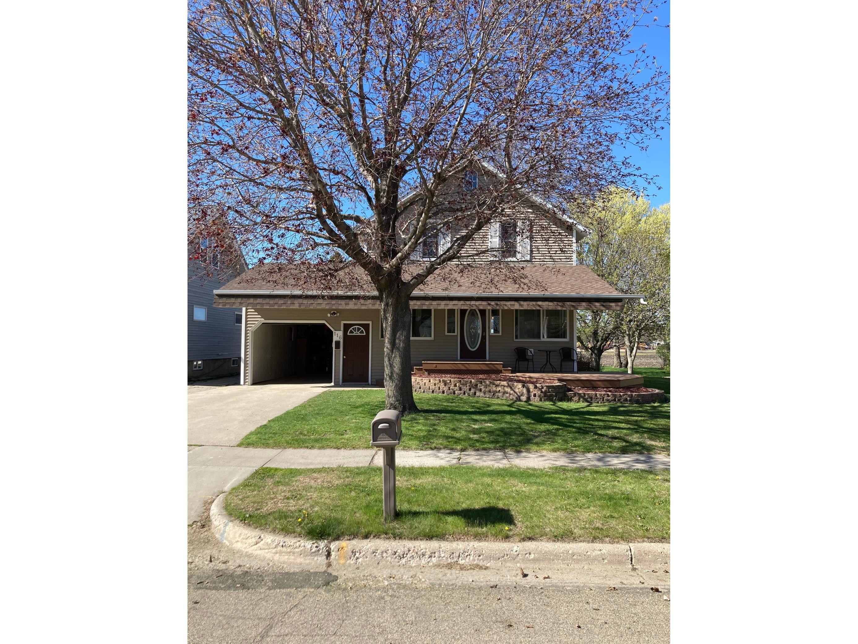 116 E Oak Street, Tyler, MN 56178 MLS 5757595 Edina Realty