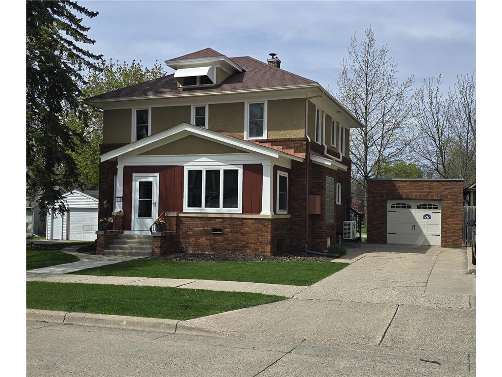 116 E School Street Owatonna MN 55060 7067279 image1