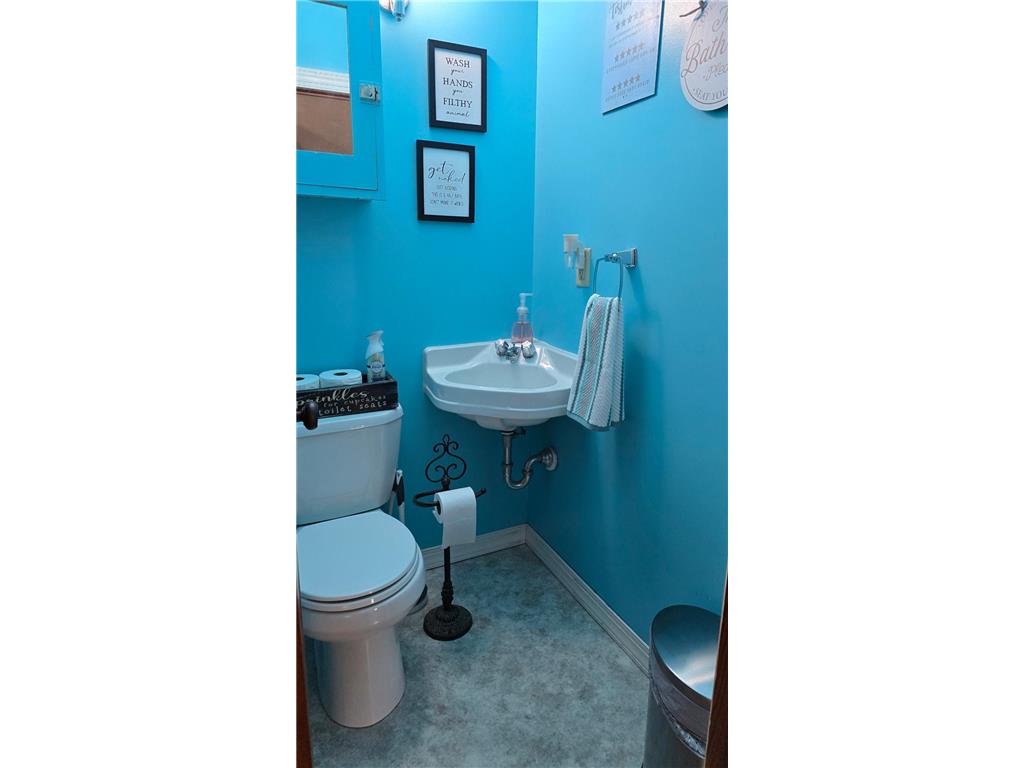 116 E School Street Owatonna MN 55060 7067279 image24