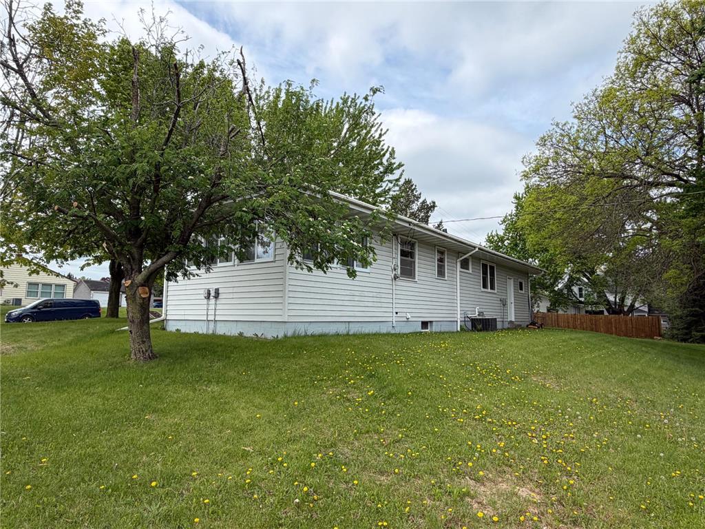 116 E Wisconsin Avenue Grantsburg WI 54840 7079665 image17