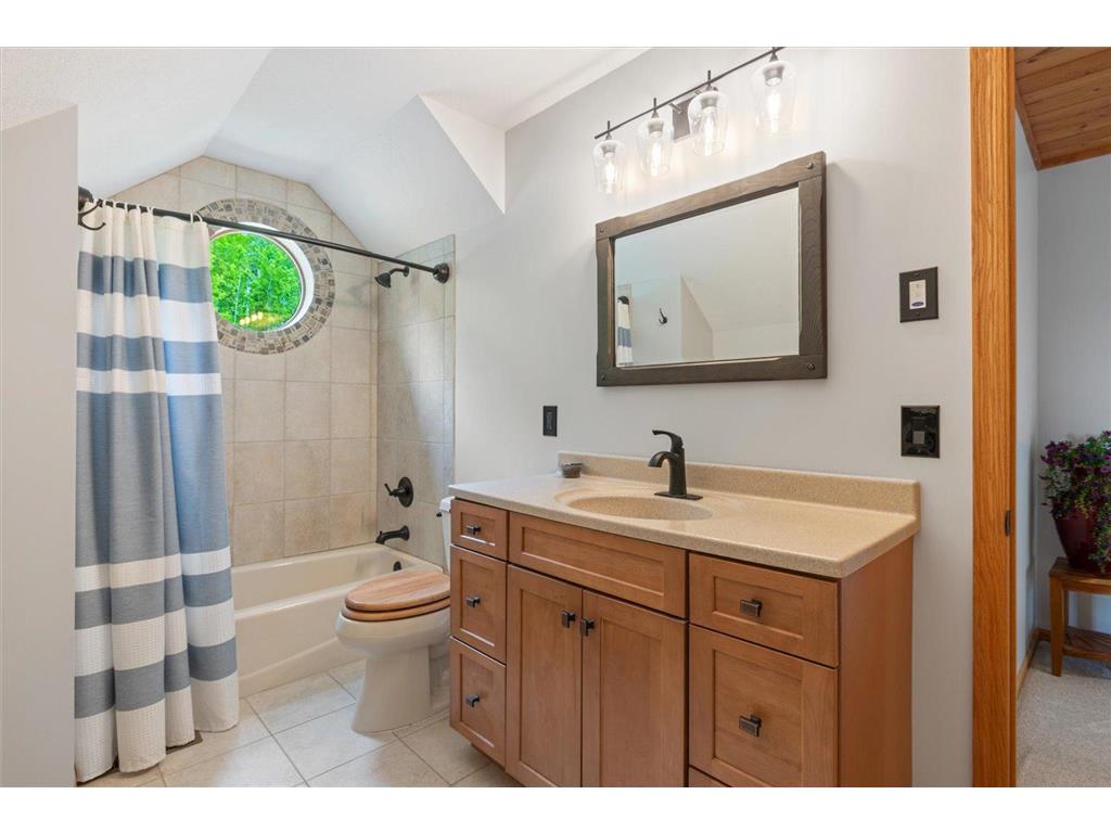 116 Eagle Pointe Road Coleraine MN 55722 - Trout 7056134 image37