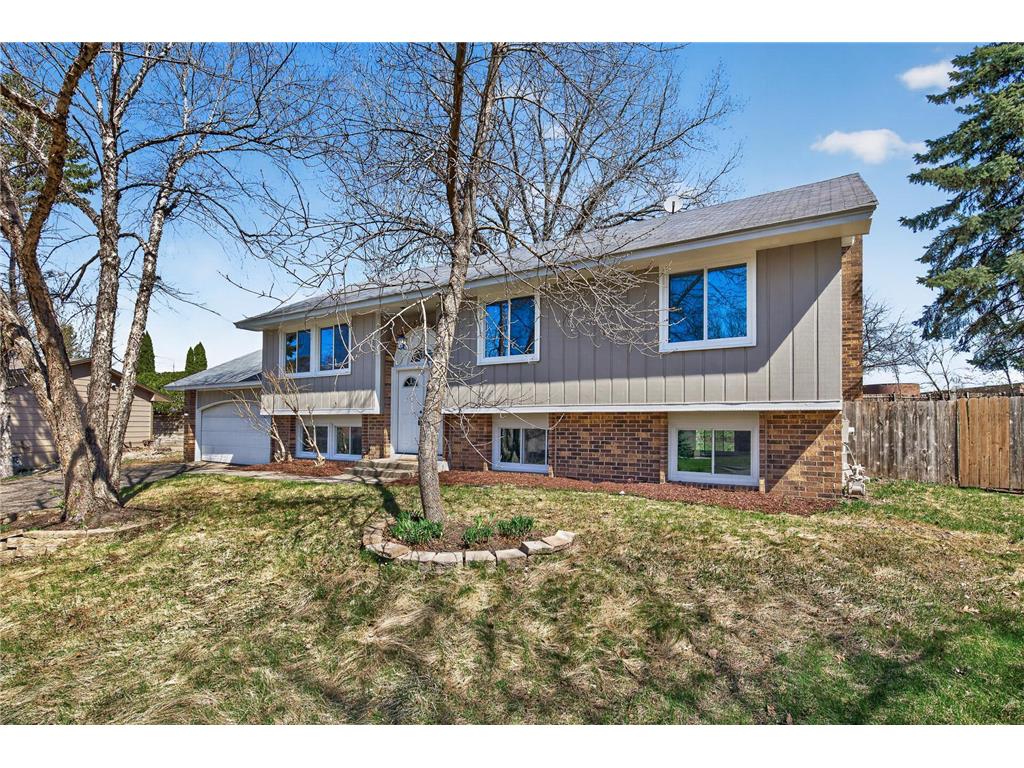 116 Knoll Circle E Burnsville MN 55337 7056224 image1