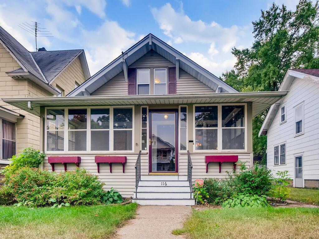 116 Rose Avenue W, Saint Paul, MN 55117 MLS 5691914 Edina Realty