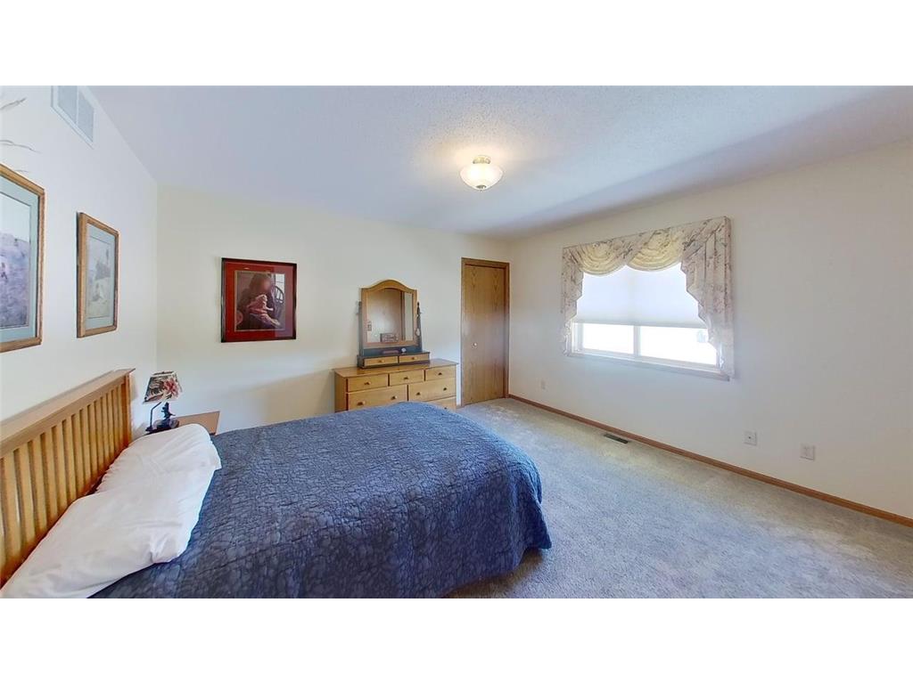 116 S 5th Street Marshall MN 56258 7060208 image28