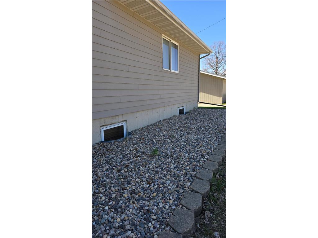 116 S 5th Street Marshall MN 56258 7060208 image3