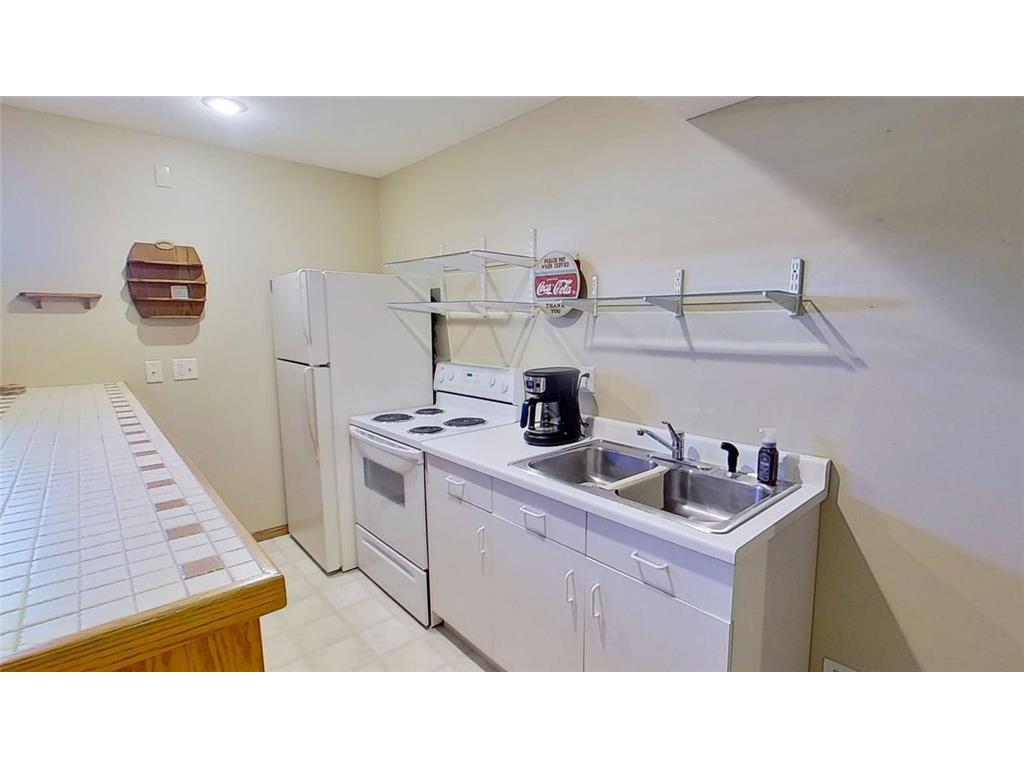 116 S 5th Street Marshall MN 56258 7060208 image36