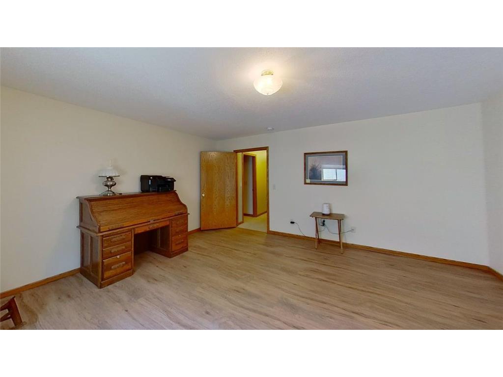 116 S 5th Street Marshall MN 56258 7060208 image39