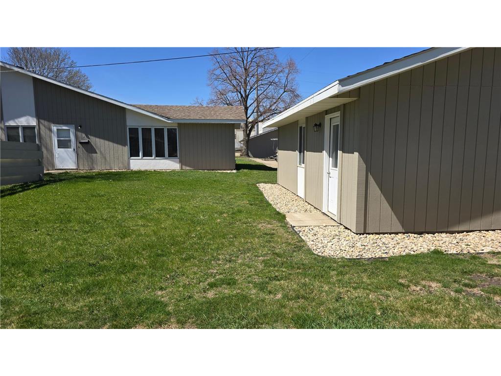 116 S 5th Street Marshall MN 56258 7060208 image6
