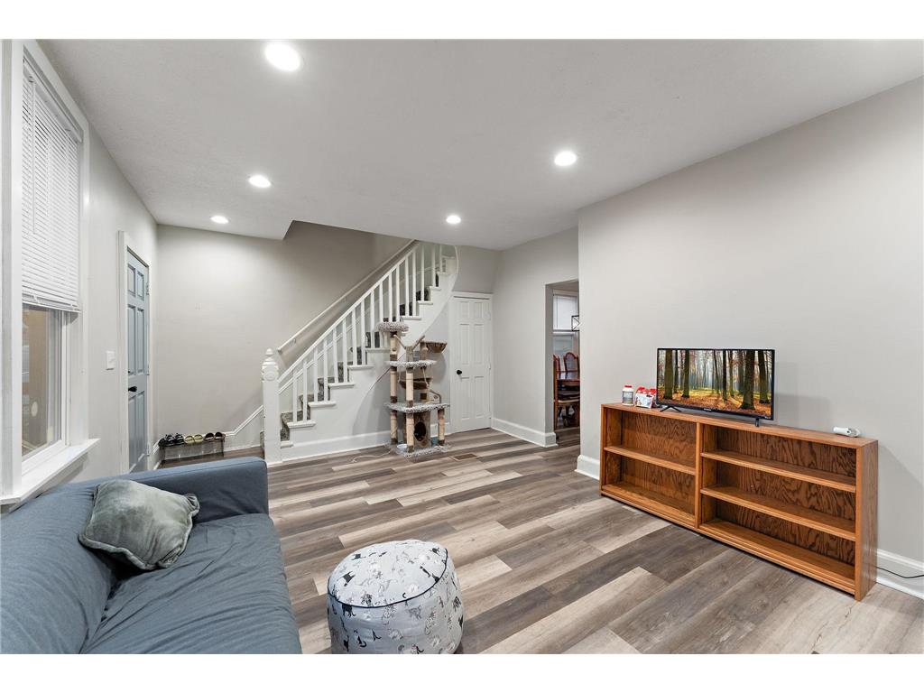 116 Sycamore Street E Saint Paul MN 55117 6814213 image10