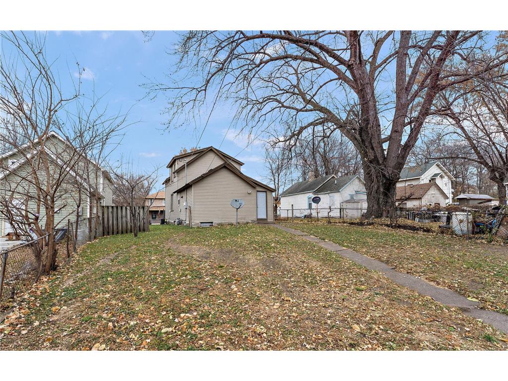 116 Sycamore Street E Saint Paul MN 55117 6814213 image3