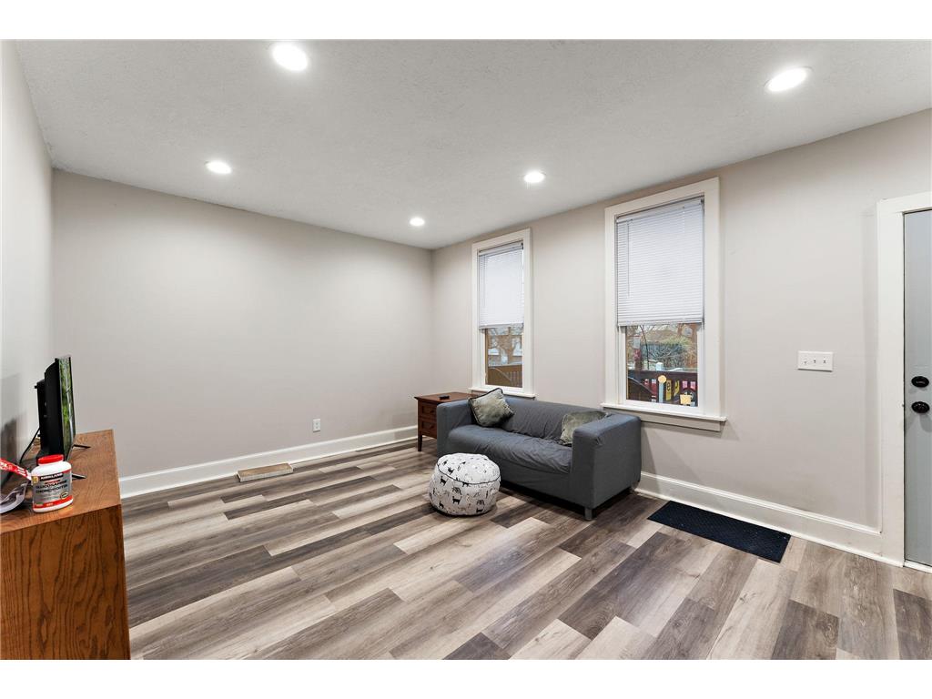 116 Sycamore Street E Saint Paul MN 55117 6814213 image9