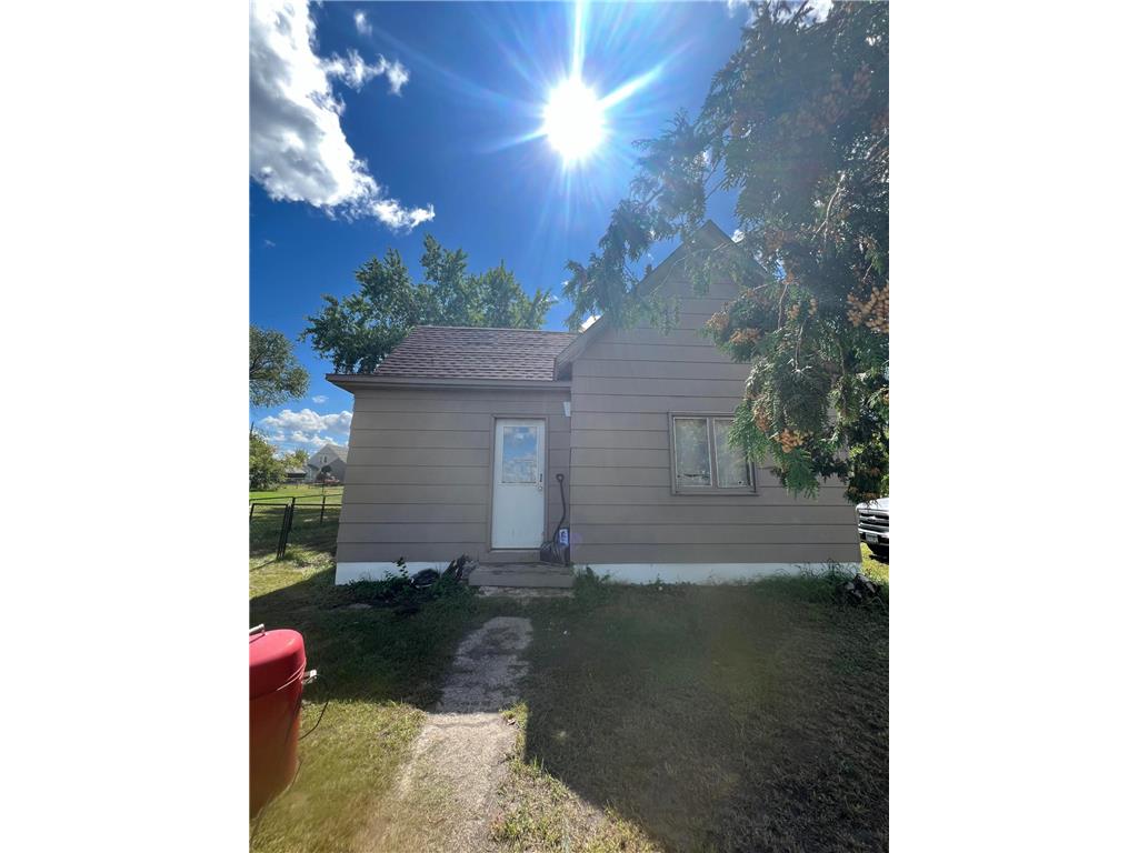 116 Wisconsin Avenue SE Staples MN 56479 6599153 image1