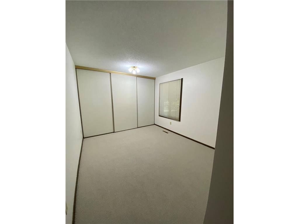 1160 Black Oaks Lane N Plymouth MN 55447 6805978 image12