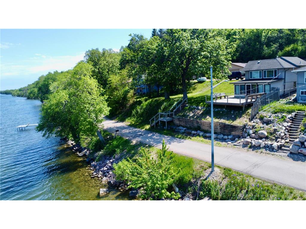 1160 Lake Drive Big Stone City SD 57216 - Big Stone Lake 7080945 image2
