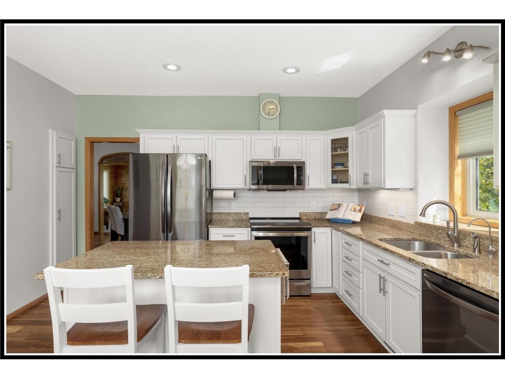 11609 88th Place N Maple Grove MN 55369 7033727 image9