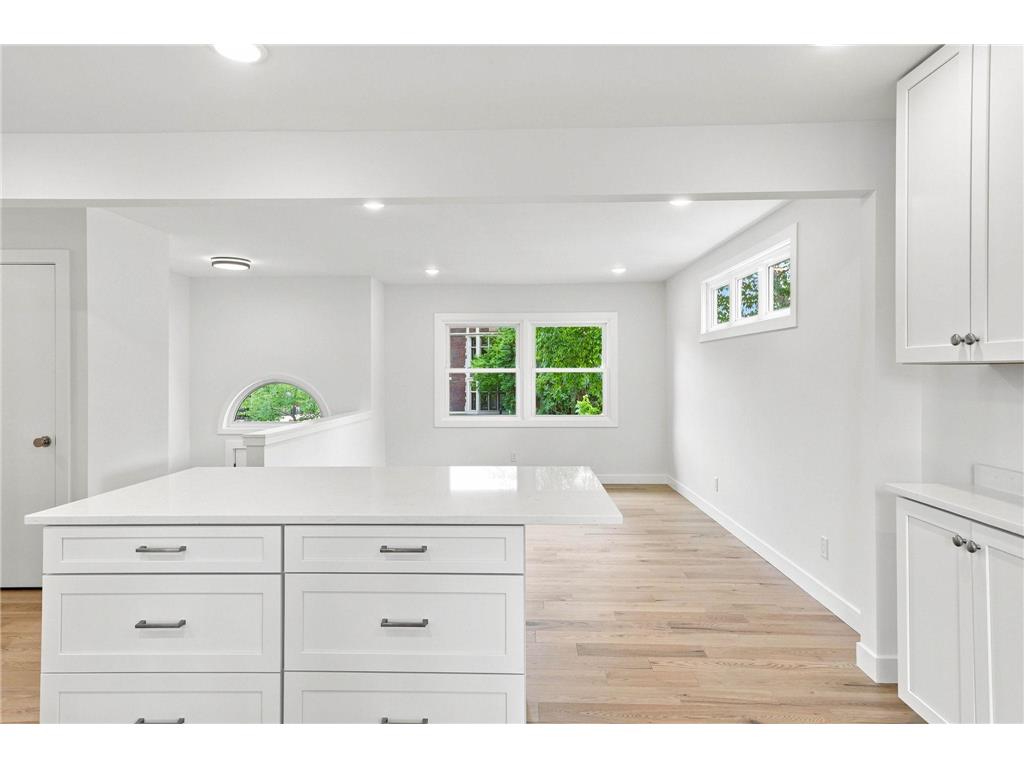 1161 Goodrich Avenue Saint Paul MN 55105 7103285 image28