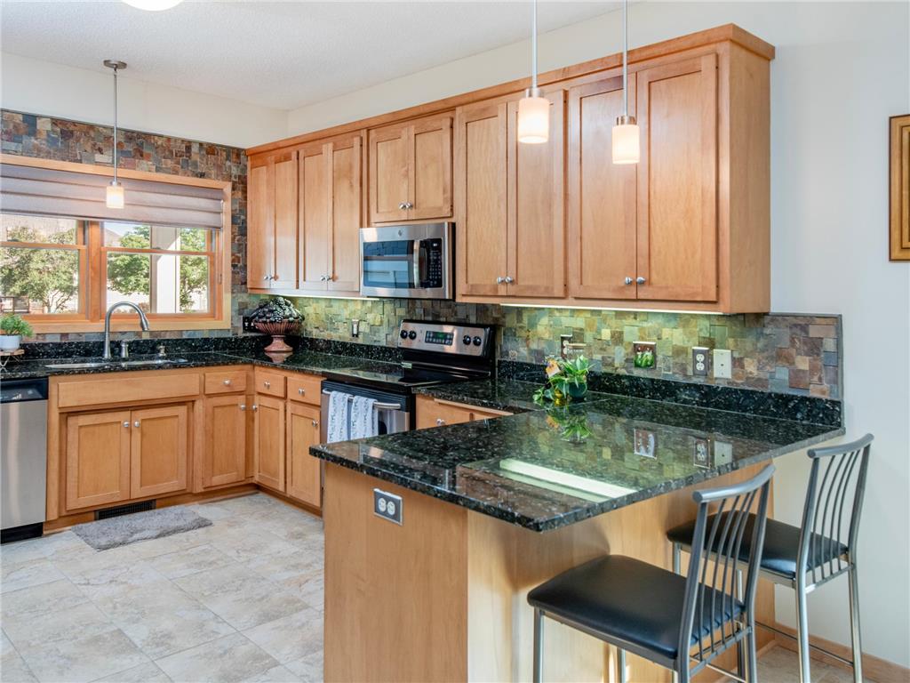 1161 Lakemoor Drive Woodbury MN 55129 7096161 image5