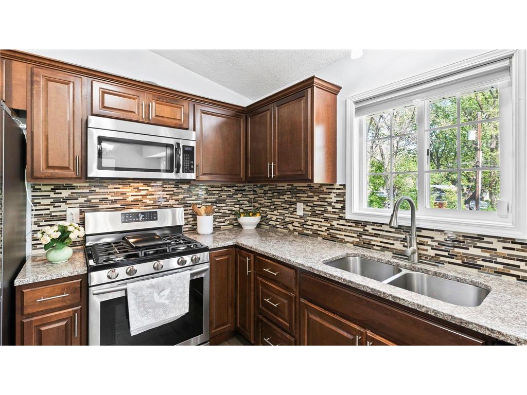 11610 Louisiana Avenue N Champlin MN 55316 7076507 image11