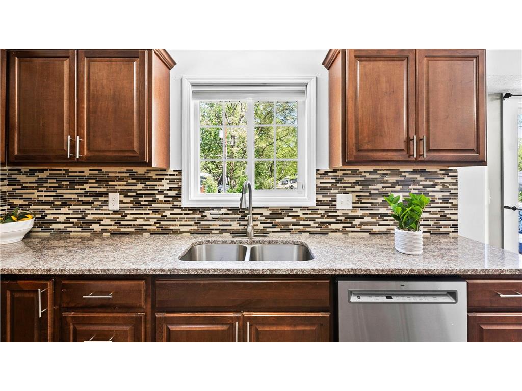 11610 Louisiana Avenue N Champlin MN 55316 7076507 image12