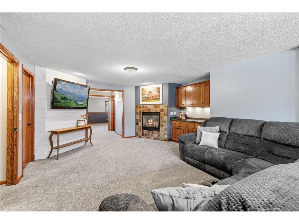 11614 Laketowne View Albertville MN 55301 - School 7069244 image11