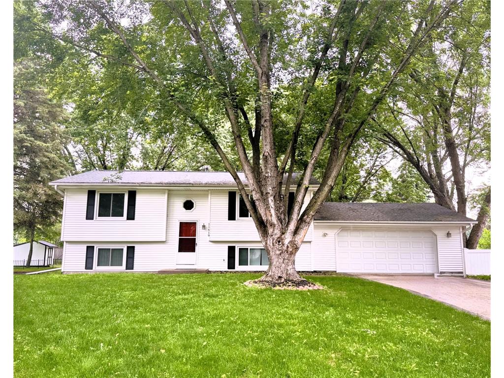 11619 5th Street NE Blaine MN 55434 6734862 image1