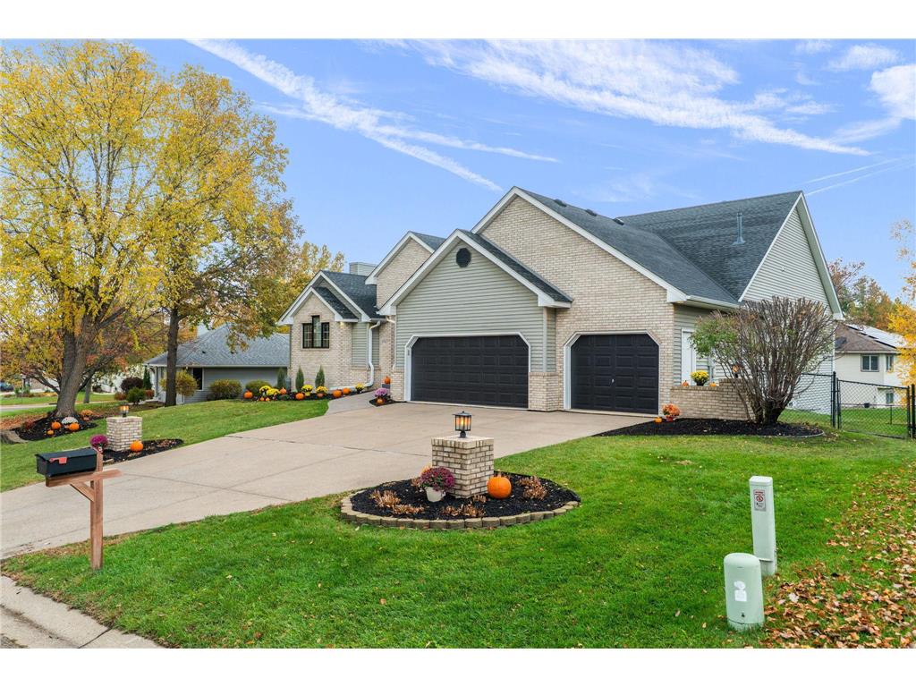 1162 Lakewood Drive S Maplewood MN 55119 6776720 image3