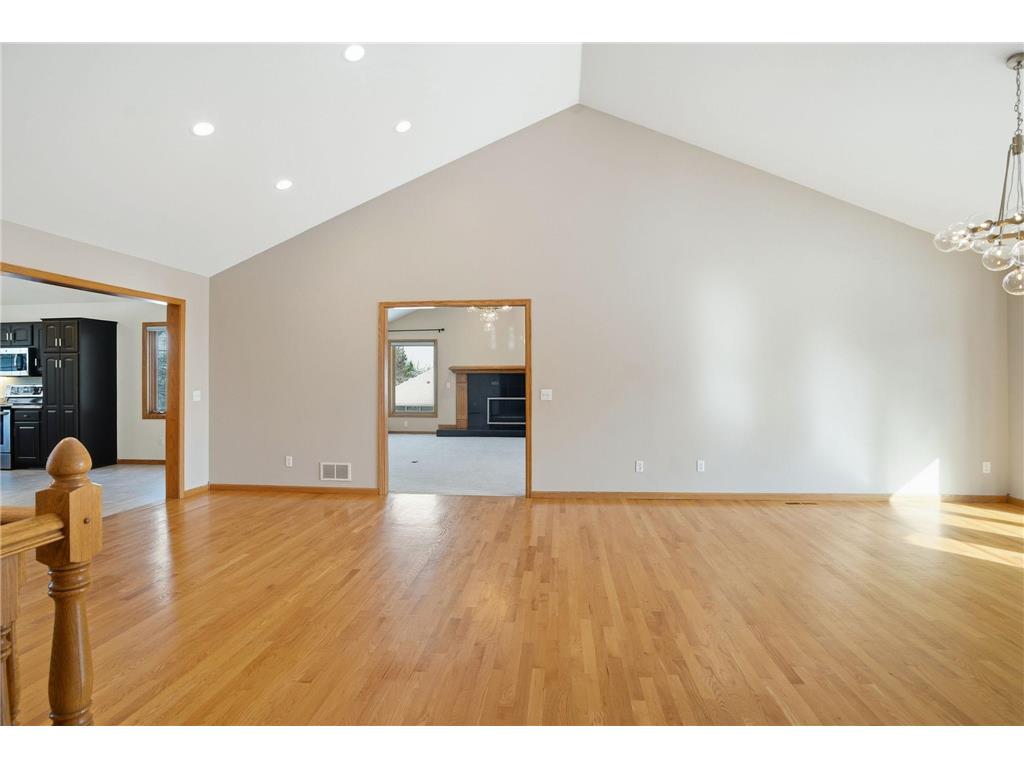 1162 Lakewood Drive S Maplewood MN 55119 6776720 image35