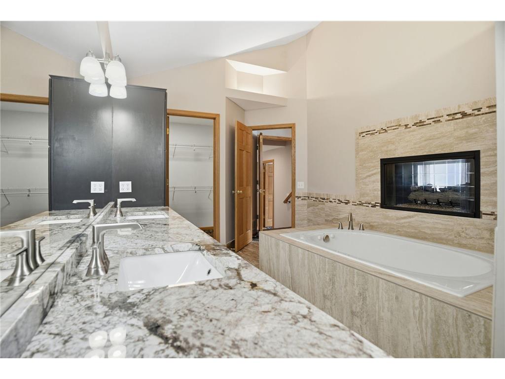 1162 Lakewood Drive S Maplewood MN 55119 6776720 image47