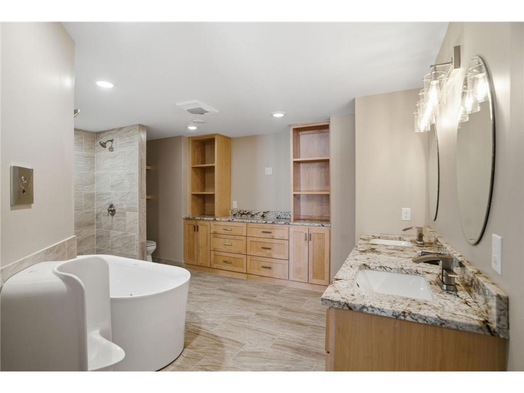 1162 Lakewood Drive S Maplewood MN 55119 6776720 image68