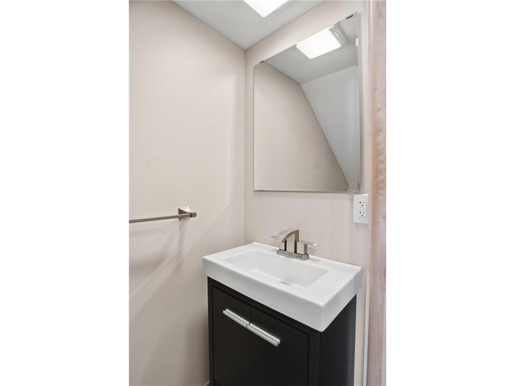 1162 Lakewood Drive S Maplewood MN 55119 6776720 image83