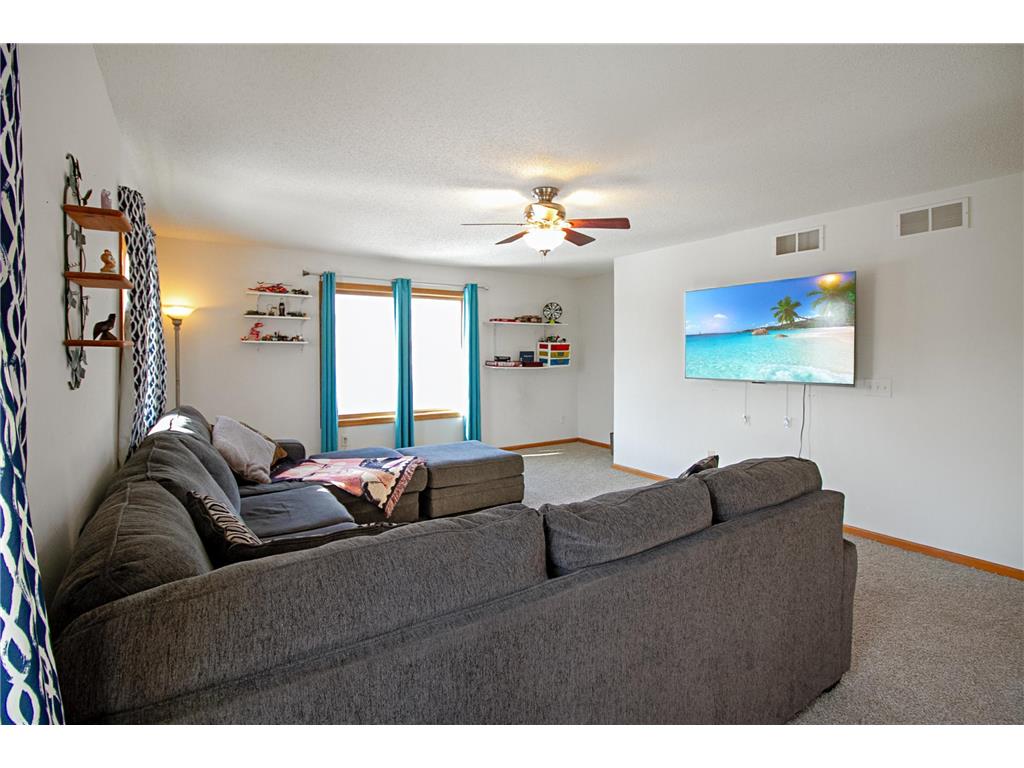 11620 Goodhue Street NE Blaine MN 55449 7046905 image16