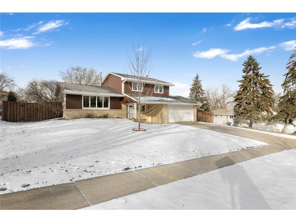 11620 River Hills Drive Burnsville MN 55337 6650706 image1