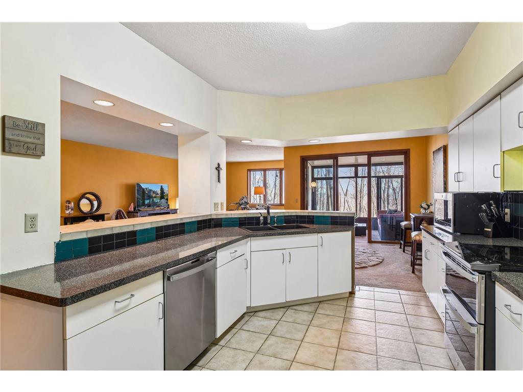 11620 Vista Drive Hopkins MN 55343 7064225 image9