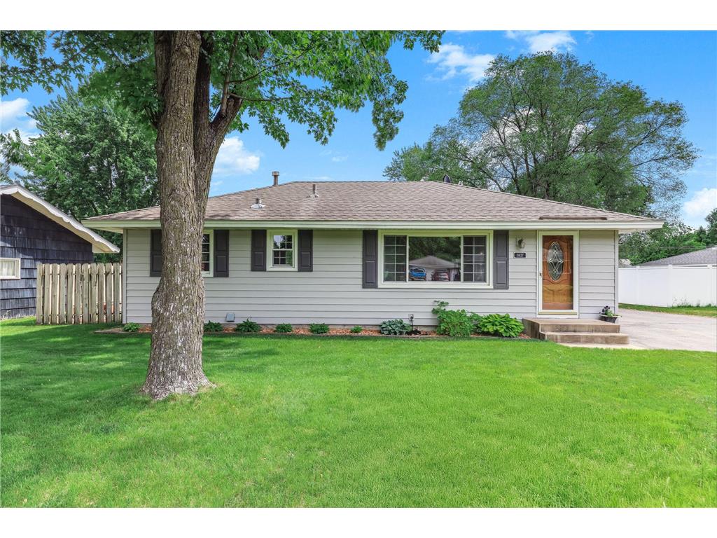 11627 N Heights Drive NW Coon Rapids MN 55433 7091126 image1