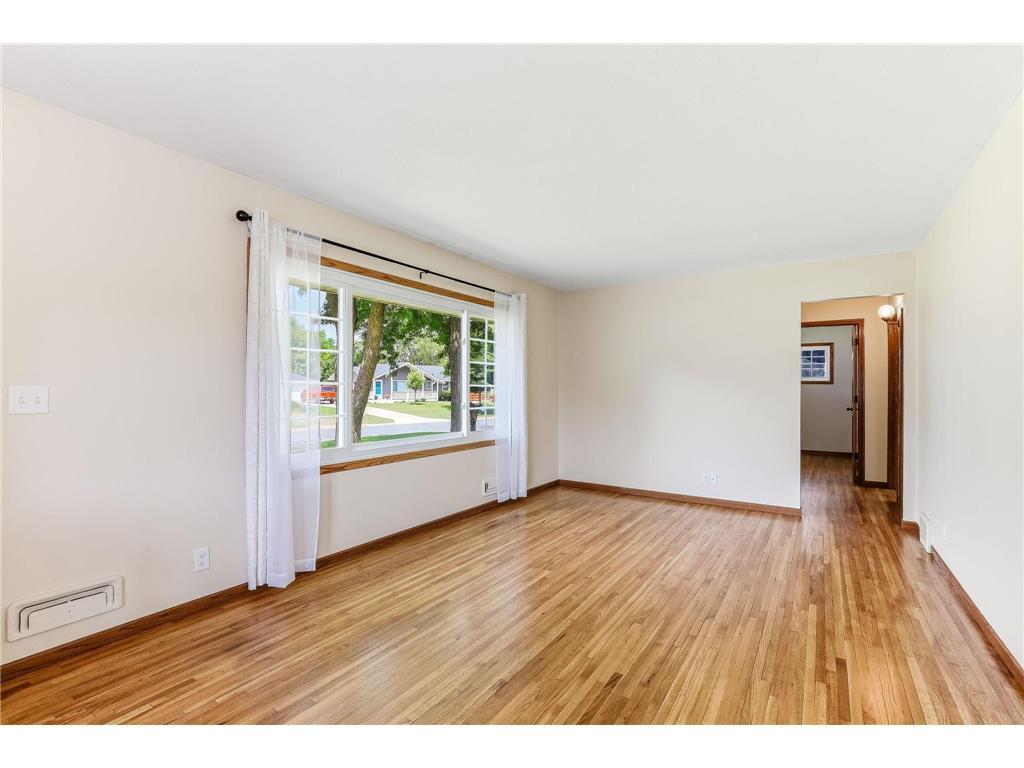 11627 N Heights Drive NW Coon Rapids MN 55433 7091126 image9
