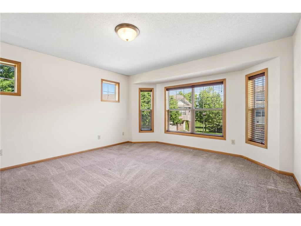 11627 Prospect Curve Woodbury MN 55129 7093200 image18