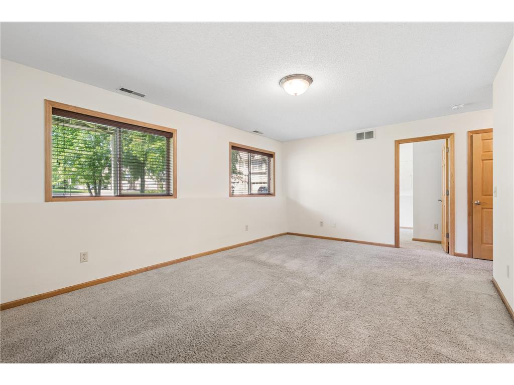11627 Prospect Curve Woodbury MN 55129 7093200 image29