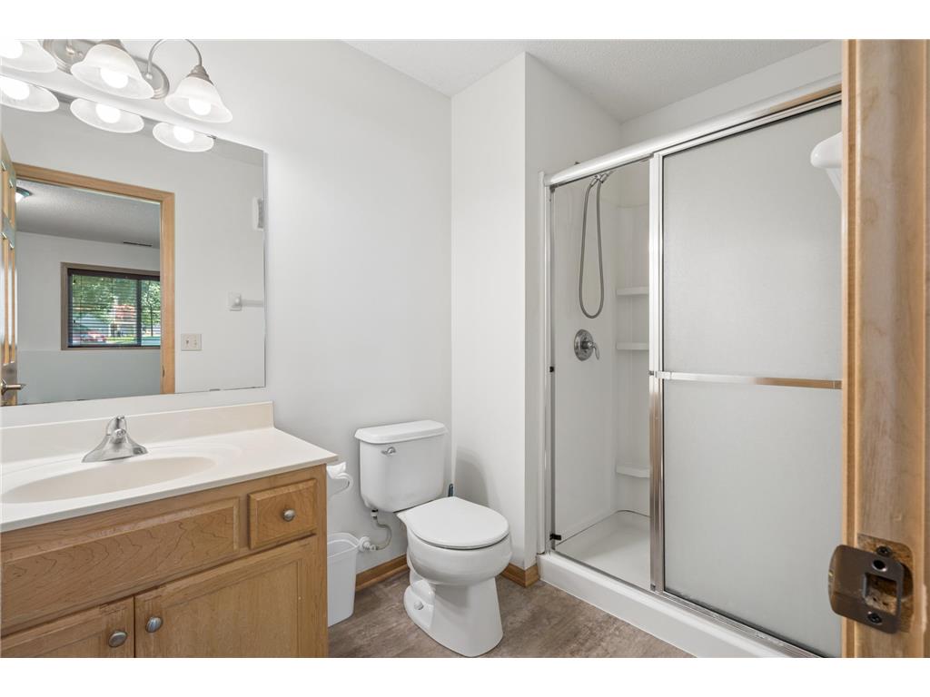 11627 Prospect Curve Woodbury MN 55129 7093200 image31