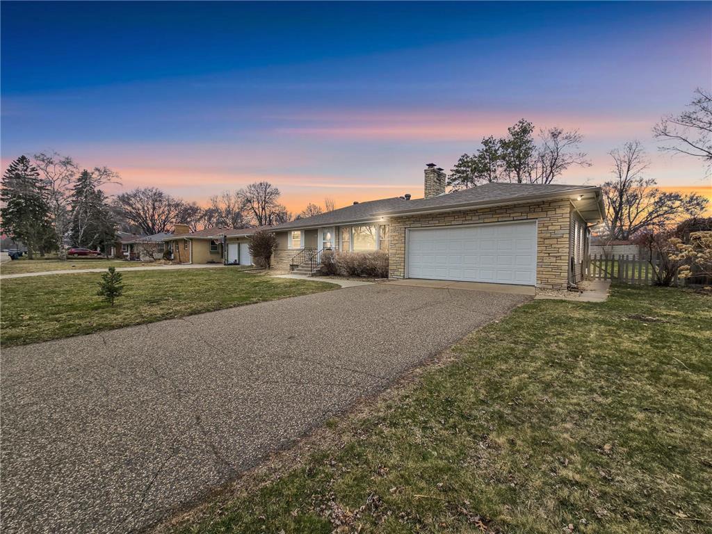 1163 Shryer Avenue W Roseville MN 55113 6702135 image1